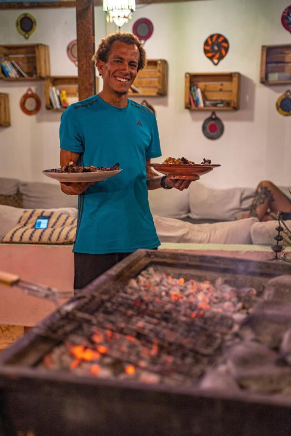 Amayour Surf Hostel ทากาเซาท์ ภายนอก รูปภาพ