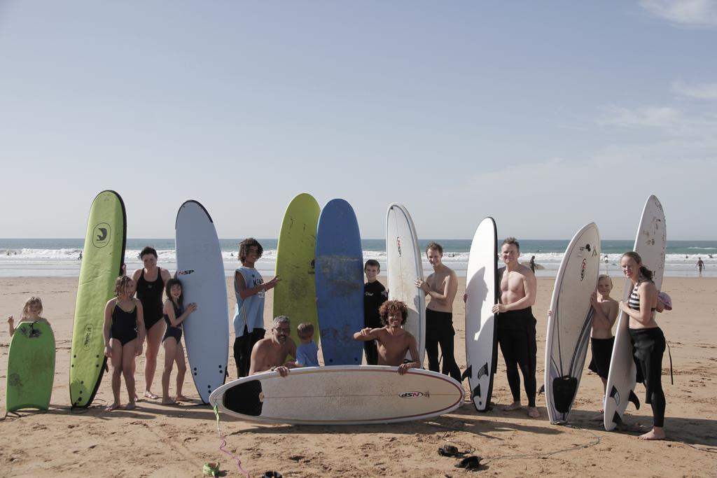 Amayour Surf Hostel ทากาเซาท์ ภายนอก รูปภาพ